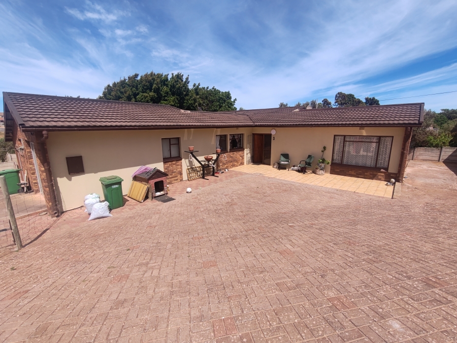 5 Bedroom Property for Sale in Vredenburg Western Cape